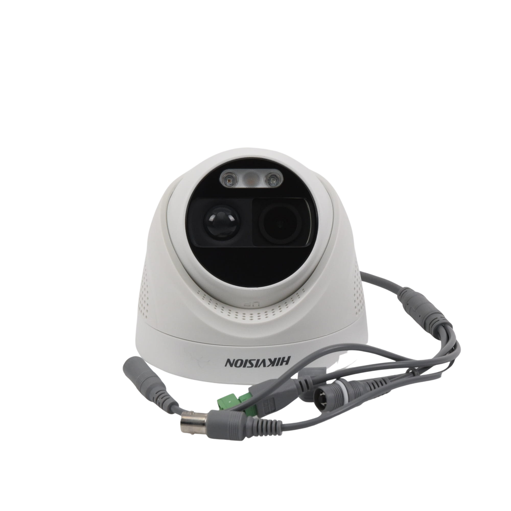 Domo TURBOHD 2 Megapixel (1080p) / Imagen a color 24/7 / Lente 2.8 mm / Luz Blanca 20 mts / Exterior IP67 / WDR 130dB / Sensor PIR / Salida de alarma