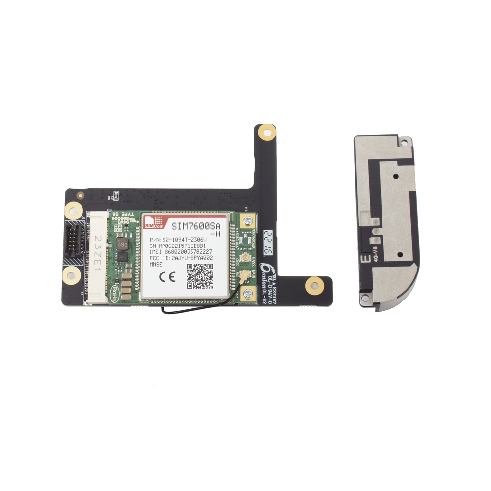 Comunicador 3G/4G / Permite comunicación del panel a Hik-Connect o central de monitoreo / Permite el Envío de SMS y Llamadas / Compatible con Paneles AX Hybrid Pro