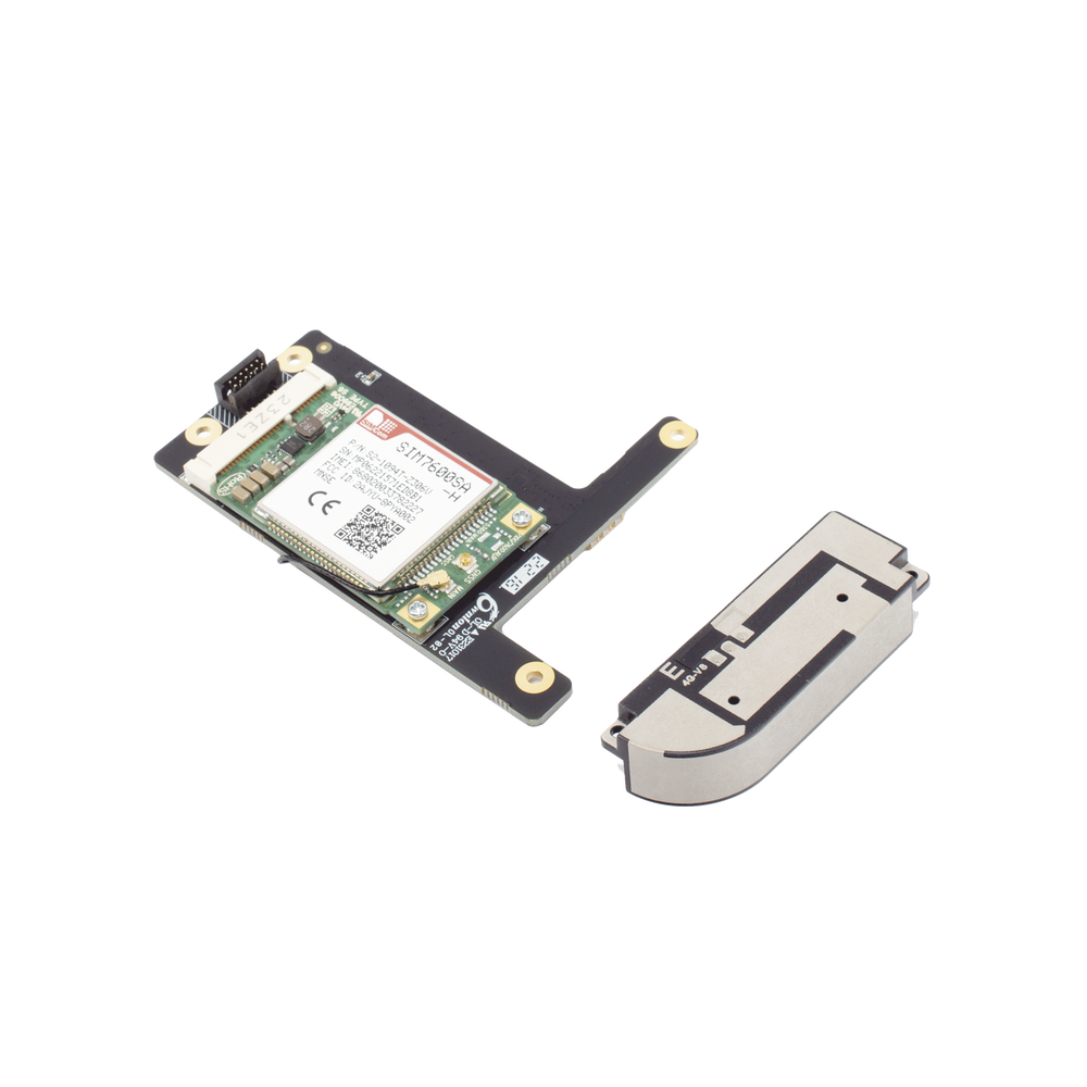 Comunicador 3G/4G / Permite comunicación del panel a Hik-Connect o central de monitoreo / Permite el Envío de SMS y Llamadas / Compatible con Paneles AX Hybrid Pro