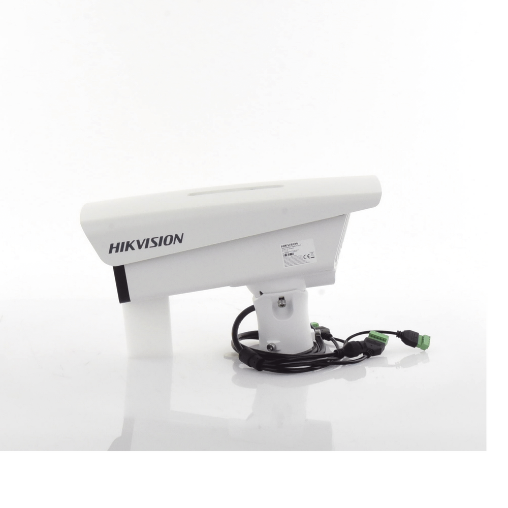 Cámara IP 4 Megapixel / Lente motorizado 3.1-6 mm / Reconocimiento y captura de Placas Vehiculares / IP67 / IK10