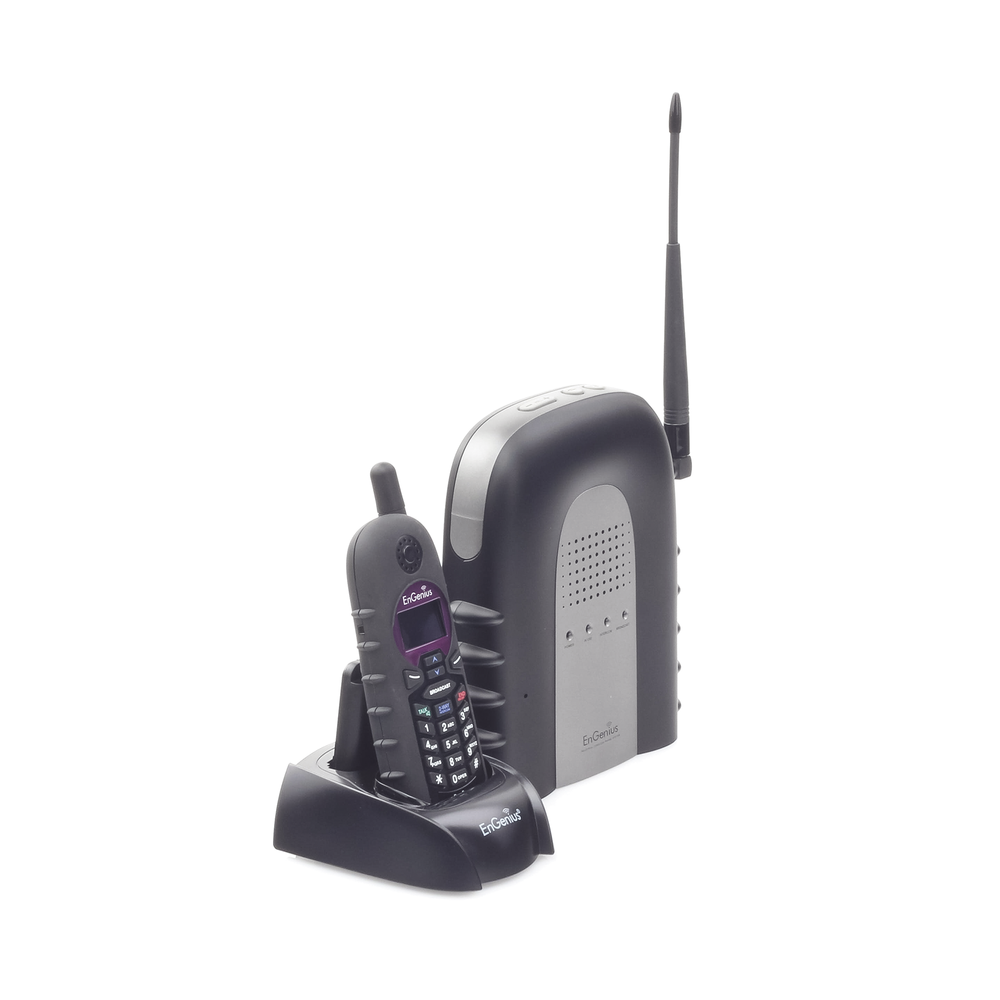 Long Range IP Phone System / Up to 23,000 m² in Warehouses / Up to 12 km² on Farms or Ranches / 12 Levels of Penetration / 2-Way Radio Function / Up to 10 SIP Accounts