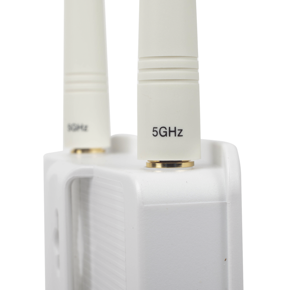 2x2 MU-MIMO WiFi Outdoor AC Access Point, Up to 867 Mbps on 5 GHz, Detachable 5 dBi Antennas, 2 Gigabit LAN Ports, Up to 400 mW Power