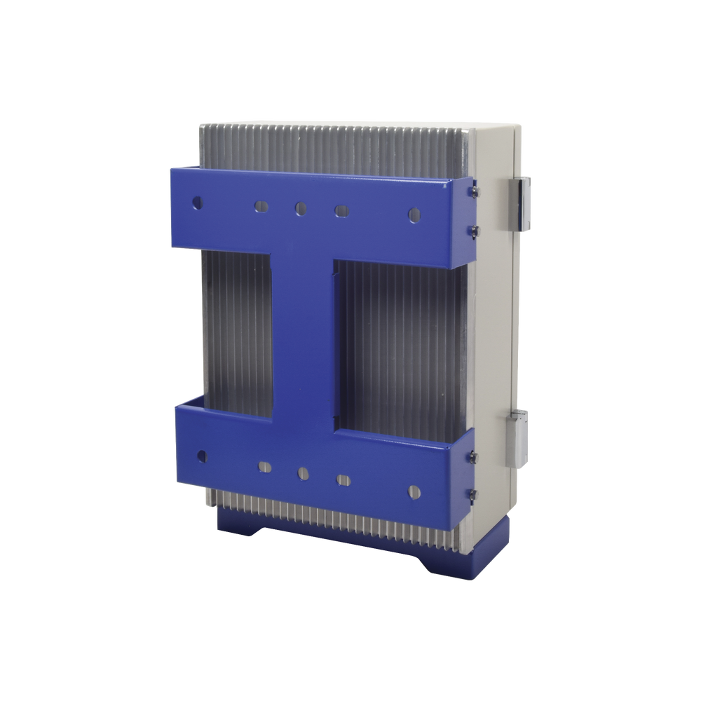 (UP TO 2 KILOMETERS) Amplifier to extend outdoor cellular coverage | 850 MHz, Band 5 | Supports 3G and improves calls | 85 dB gain, 5 Watts of maximum power, up to 2 km of coverage.