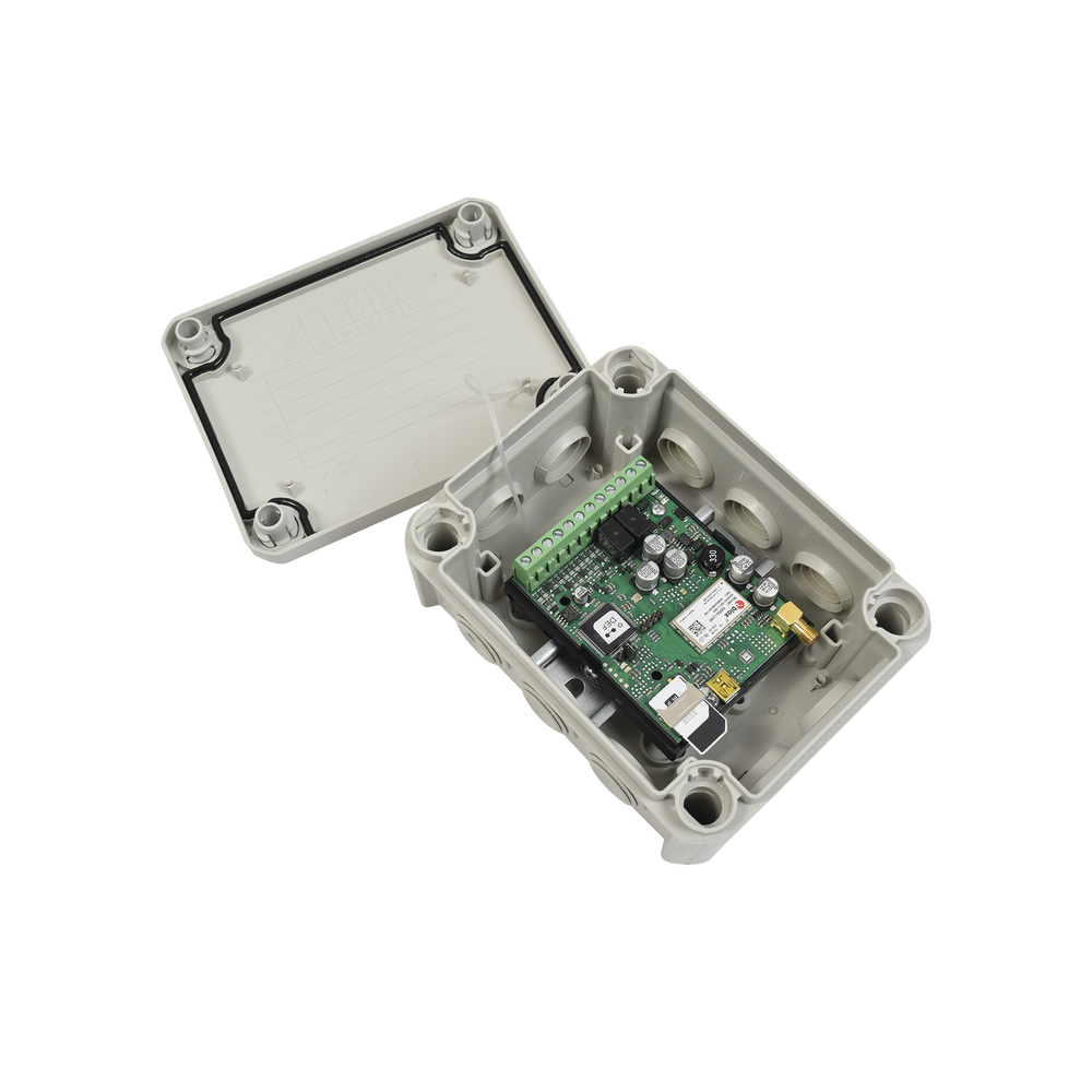 Controlador remoto 3G / Activación por medio de CELULAR (APP o LLAMADA) / Marcador / Caja Nema IP67 / 2000 Usuarios