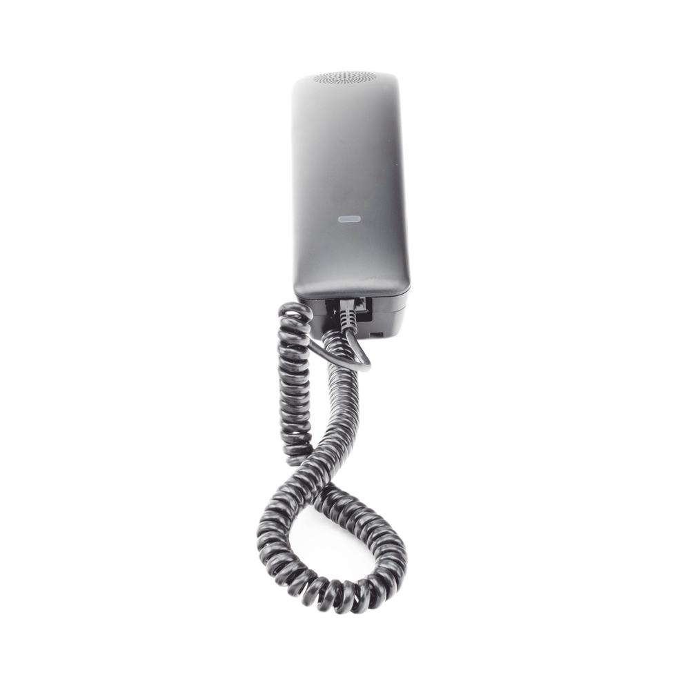 Professional IP phone for hospitality, wall mount, standard keypad, 3-way conferencing, Opus and PoE.