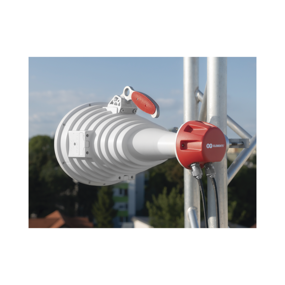 Antena Sectorial Asimétrica Carrier Class, apertura 20 grados tipo cuerno 20.5 dBi 5180-6000 MHz conectores tipo N hembra