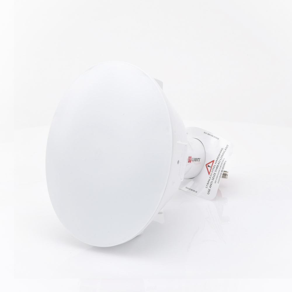 Antena Sectorial Asimétrica Carrier Class, apertura 20 grados tipo cuerno 20.5 dBi 5180-6000 MHz conectores tipo N hembra