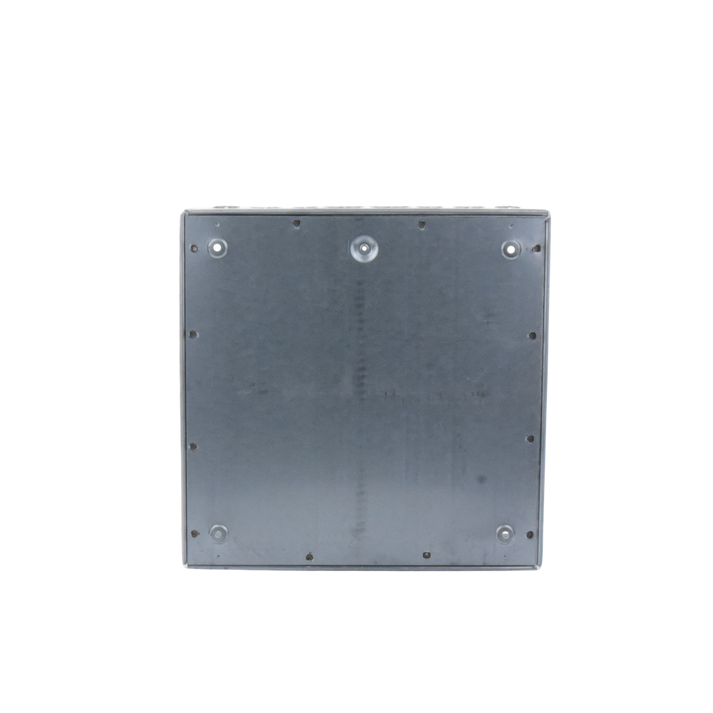 Caja Extra Grande 15x15x4/ Profundidad 4"/Entradas Laterales/Finales 4 ENT 1/2"- 3/4", 2 ENT 3/4" - 1" y 2 ENT 1"- 1 1/4".