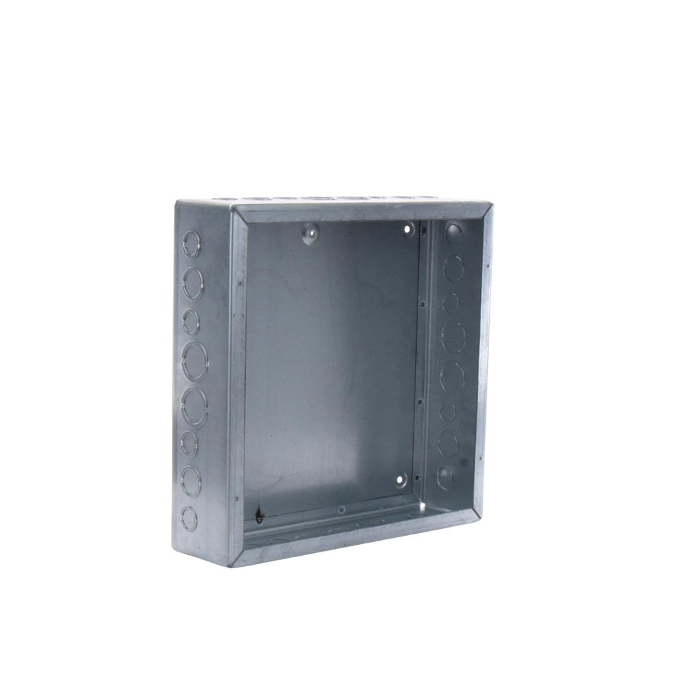Caja Extra Grande 15x15x4/ Profundidad 4"/Entradas Laterales/Finales 4 ENT 1/2"- 3/4", 2 ENT 3/4" - 1" y 2 ENT 1"- 1 1/4".