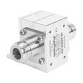 Protector RF Coaxial Para 1.5 a 700 Mhz Con Conectores N Hembra en Ambos Lados Con Ceja Lateral, 10 Años de Garantía