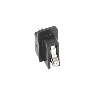 Terminal para batería (positivo) para radios TK2202K