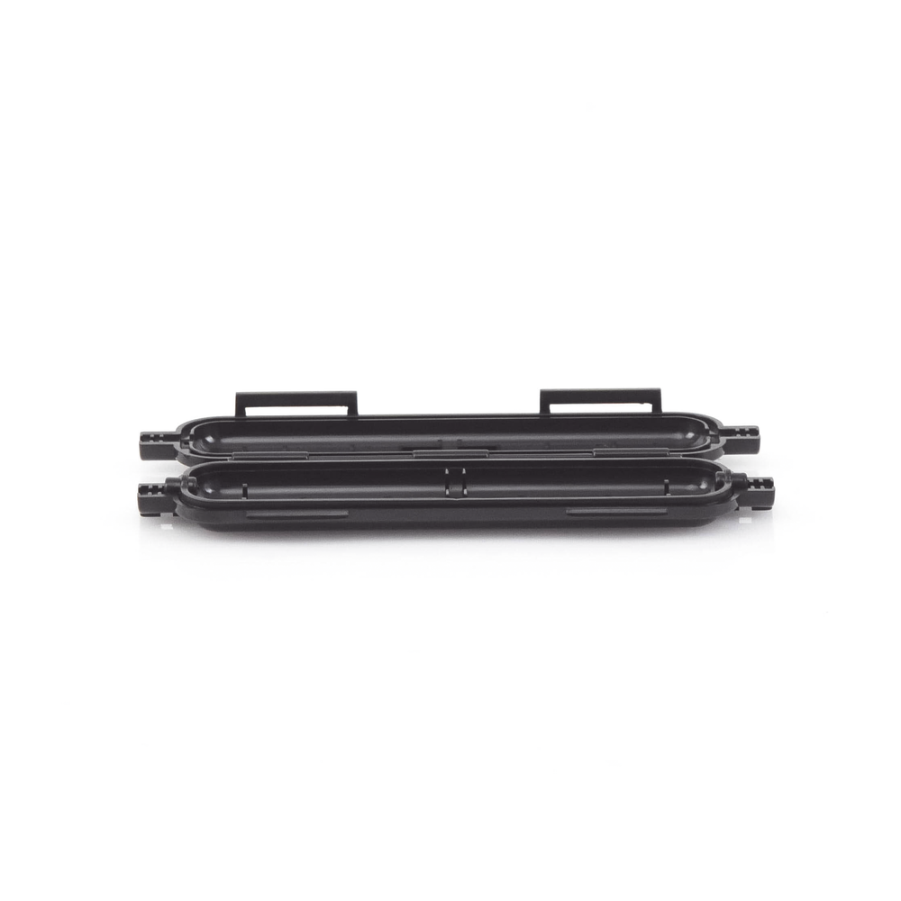 Mini outdoor box with IP65 protection for use with SC Simplex or LC Duplex couplers (not included)
