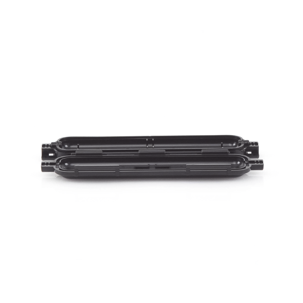 Mini outdoor box with IP65 protection for use with SC Simplex or LC Duplex couplers (not included)
