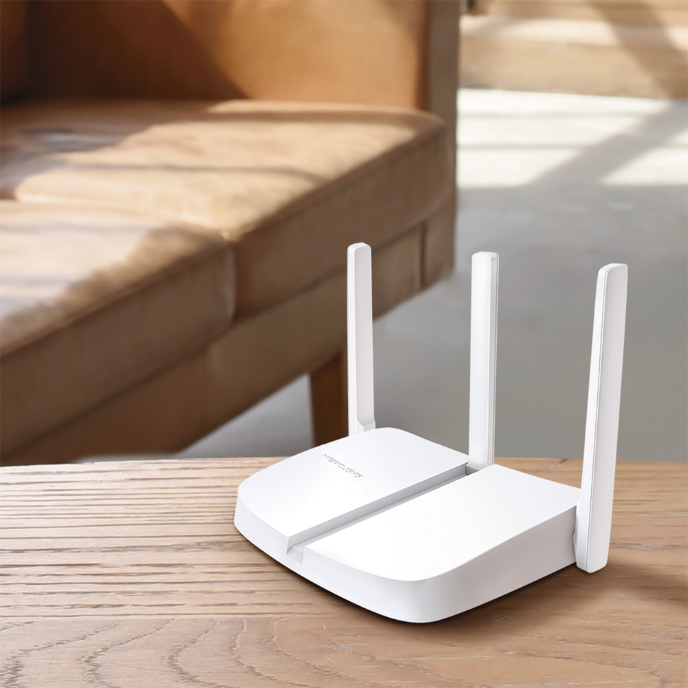 300Mbps 2.4GHz Wireless N Router 1 10/100Mbps WAN Port 3 10/100Mbps LAN Ports version with 3 x 5dBi Antennas