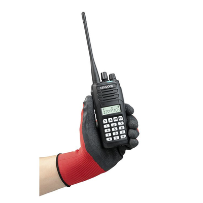400-470 MHz, Digital NXDN-Analógico, DTMF, IP67, 5 Watts, 260 Canales, Roaming, Encriptación, GPS, Inc. antena, batería,