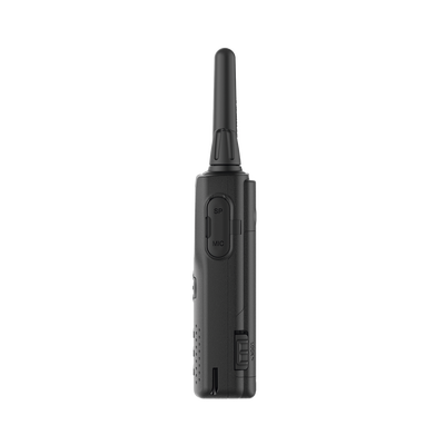 450-470 MHz, 2 W, 6 canales en BRS, 16 canales en modo profesional, Incluye antena, batería, cargador y clip