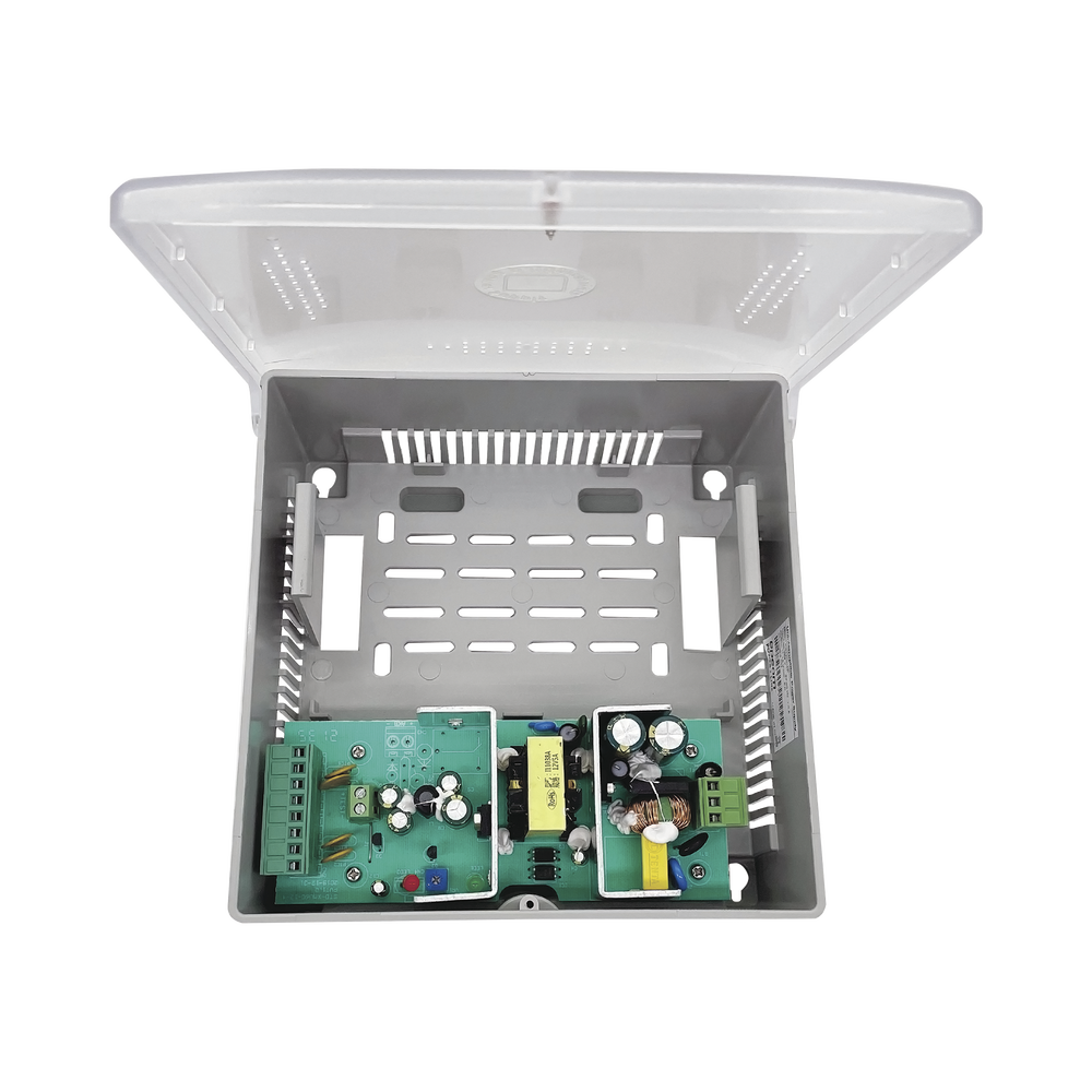 Fuente de Alimentación con Gabinete de 4 Salidas de 11 - 15 Vcd / 5 Amper /  Voltaje de Entrada: 96 - 264 Vca / Soporta Proteccion contra Sobrecorriente de Salida, Proteccion contra Cortocircuito / Led Indicador
