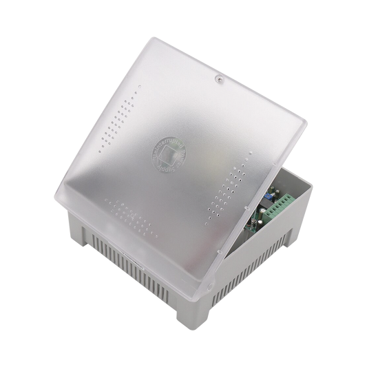 Fuente de Alimentación con Gabinete de 4 Salidas de 11 - 15 Vcd / 5 Amper /  Batería de Respaldo / Voltaje de Entrada: 96 - 264 Vca / Soporta Proteccion contra Sobrecorriente de Salida, Proteccion contra Cortocircuito / Led Indicador