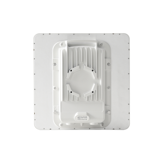 PTP-550  Hasta 1.36 GBps / 5.150 - 5.950 GHz / 802.11 AC Wave 2  MU-MIMO 4: 4x4 / BackHaul con Antena Integrada (Alta ganancia 23 dBi)  -  C050055H010A