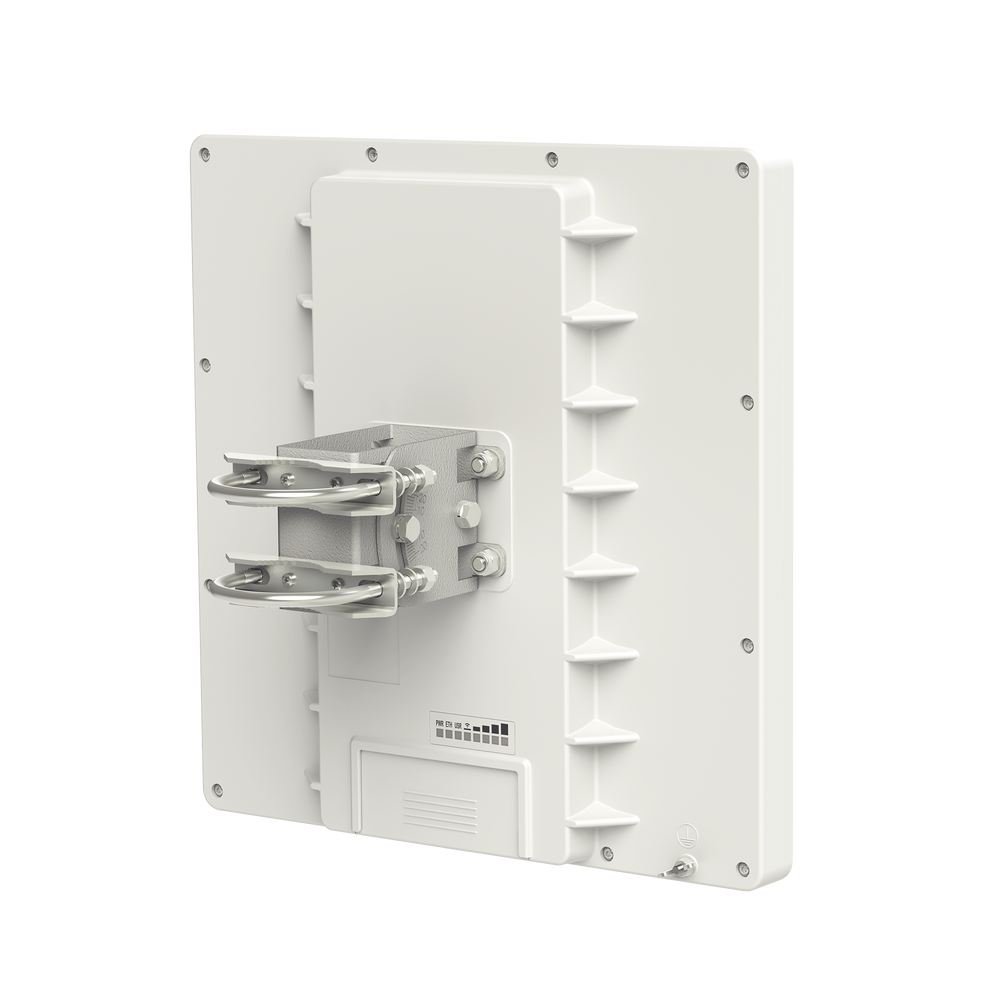  (QRT 5) Punto de Acceso hasta 300 Mbps en 5 GHz (4.9 - 5.875), Antena Integrada 24 dBi, Hasta 1000 mW de Potencia