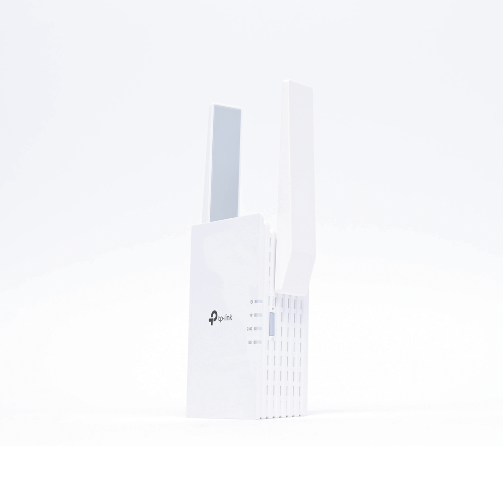 AX 1500 Mbps WiFi Coverage Repeater/Extender, dual band 2.4 GHz and 5 GHz, with 1 10/100/1000 Mbps port