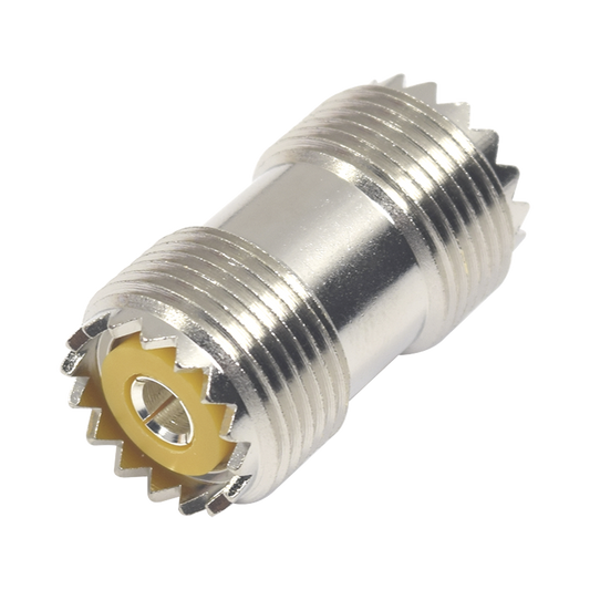 Adaptador Barril en Línea, de Conector UHF Hembra (SO-239) a UHF Hembra (SO-239), Niquel/ Plata/ Dap.