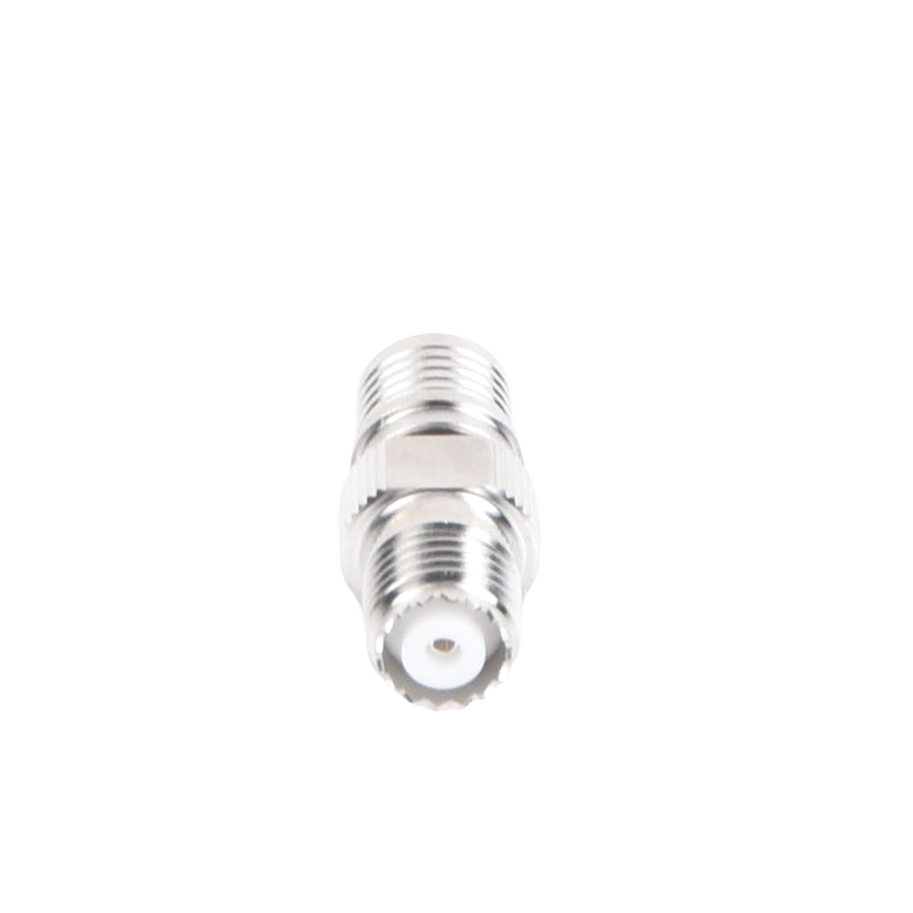 Adaptador en Línea, de Conector QMA (Quick Mate) Macho a Mini-UHF Hembra, Bronce Blanco/ Oro/ Teflón.