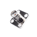 Conector SMA Hembra, Montaje de Panel Cuadrado, 4 Perforaciones, Soldable, Niquel/ Oro/ Teflón.
