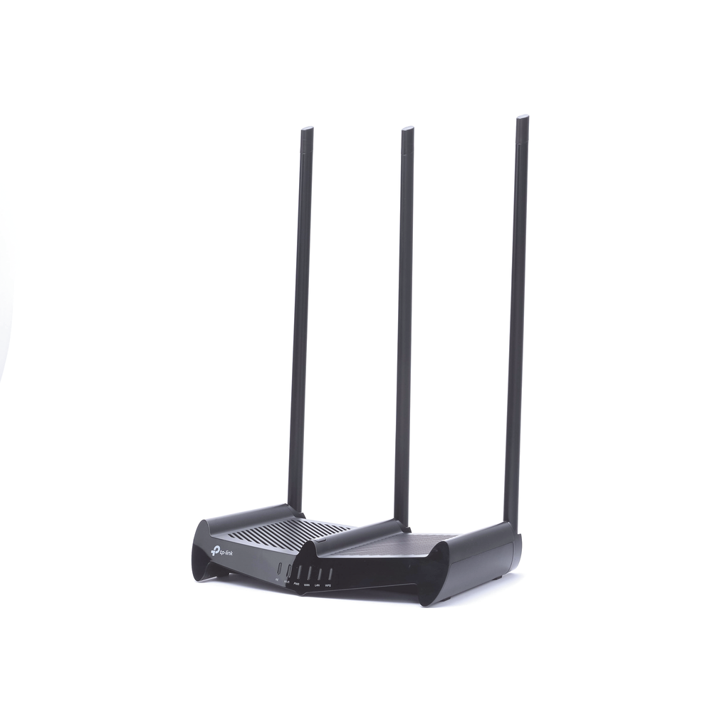 High Power Wireless Router, 2.4 GHz, 450 Mbps, 3 external omnidirectional 9 dBi antennas, 4 10/100 Mbps LAN ports, 1 10/100 Mbps WAN port, bandwidth control