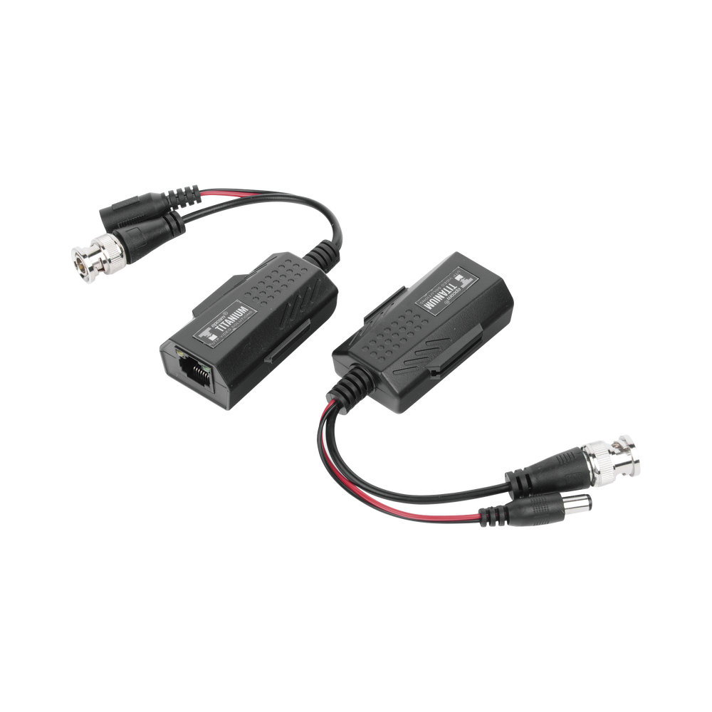 Kit de transceptores activos con conector para alimentación (12V/24VCD/AC) TurboHD para aplicaciones de video por UTP Cat5e/6 en HD. Distancia de hasta 150 m en 4K
