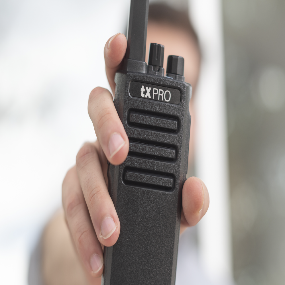 Radio Portátil UHF, 5W de Potencia, Scrambler de Voz, Alta Cobertura, 400-470 MHZ