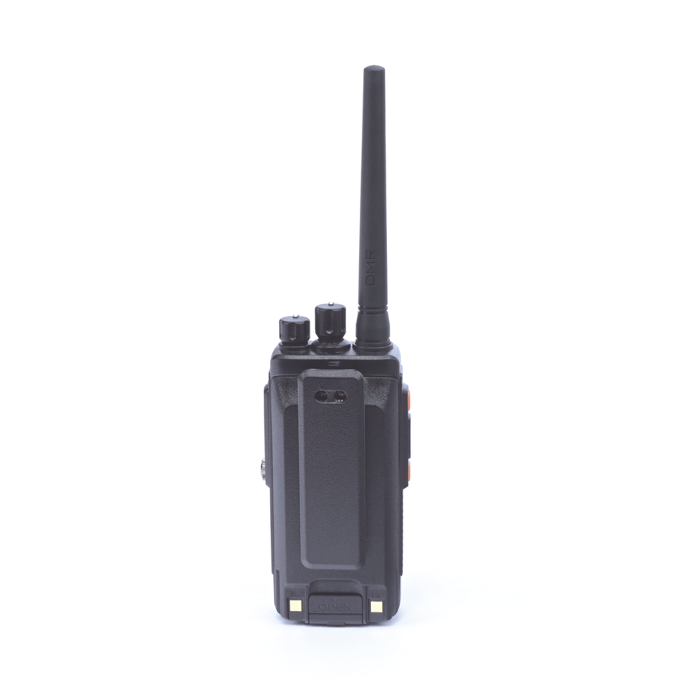 Radio Portátil UHF 400-512 MHz, Digital DMR-Analógico, 5 W, Incluye antena, batería, cargador y clip