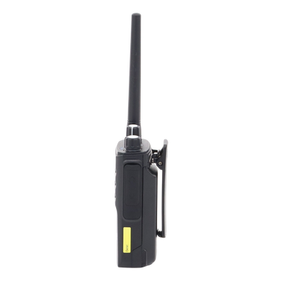 Radio Portátil Digital DMR en banda UHF 400-470 MHz / 4 Watts de Potencia Máxima / Incluye: Antena, Clip, Batería Y Carg