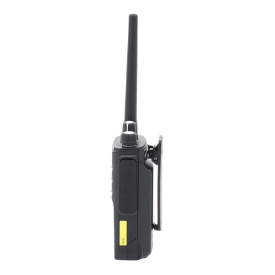 Radio Portátil Digital DMR en banda VHF 136-174 MHz / 5 Watts de Potencia Máxima / Incluye: Antena, Clip, Batería Y Carg