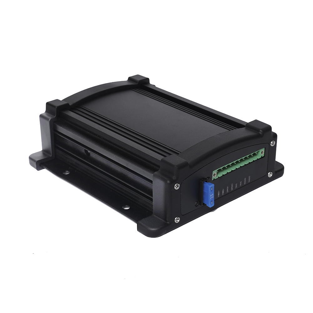 Sirena Vehicular de 100W de Potencia Con Controlador Unimando, Control de Tonos, Patrones de destello de Barras de Luces X67/ X75  y Micrófono