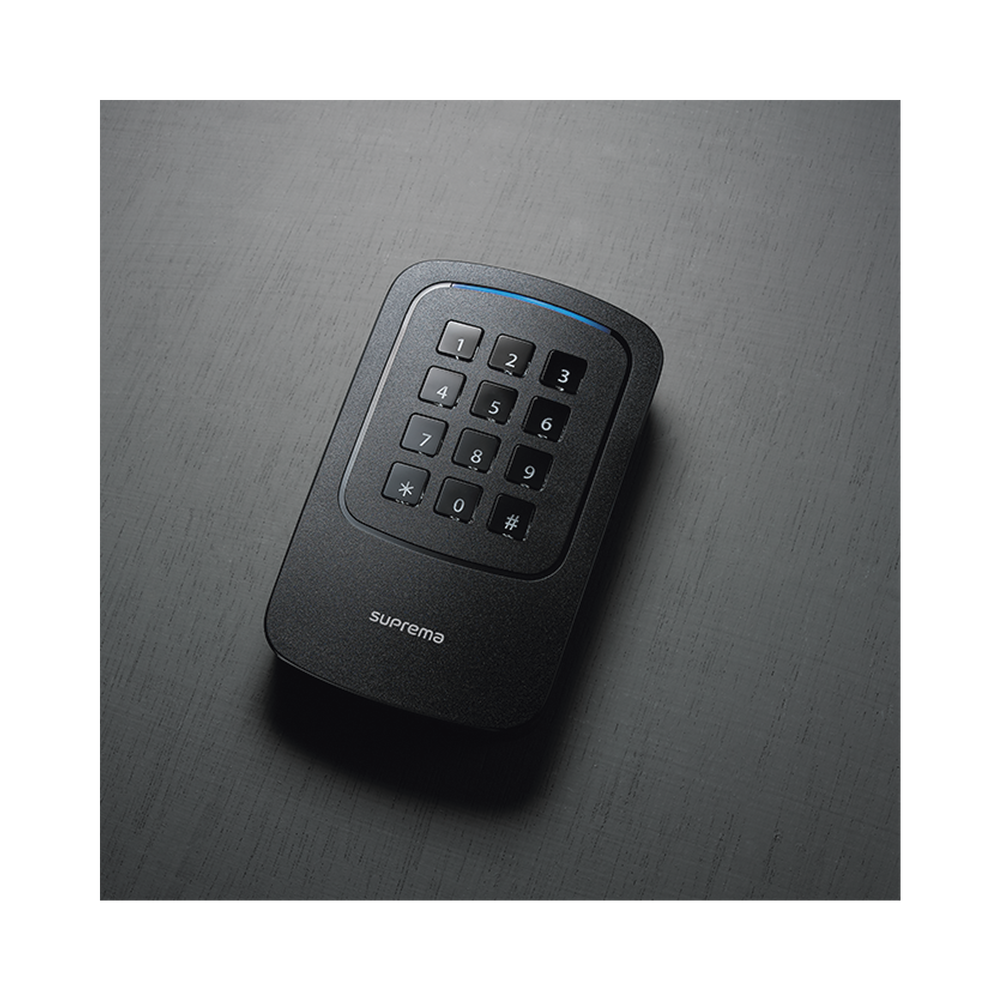 Card reader with keypad for outdoor use, multitechnology, NFC and Bluetooth