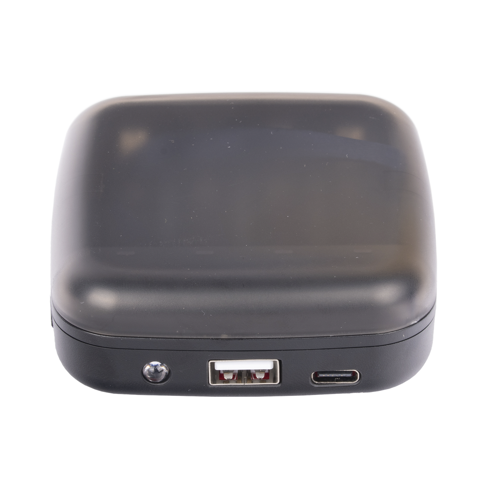 XTAR 4-WAY CHARGER FOR NIMH AND LIION AA AND AAA BATTERIES
