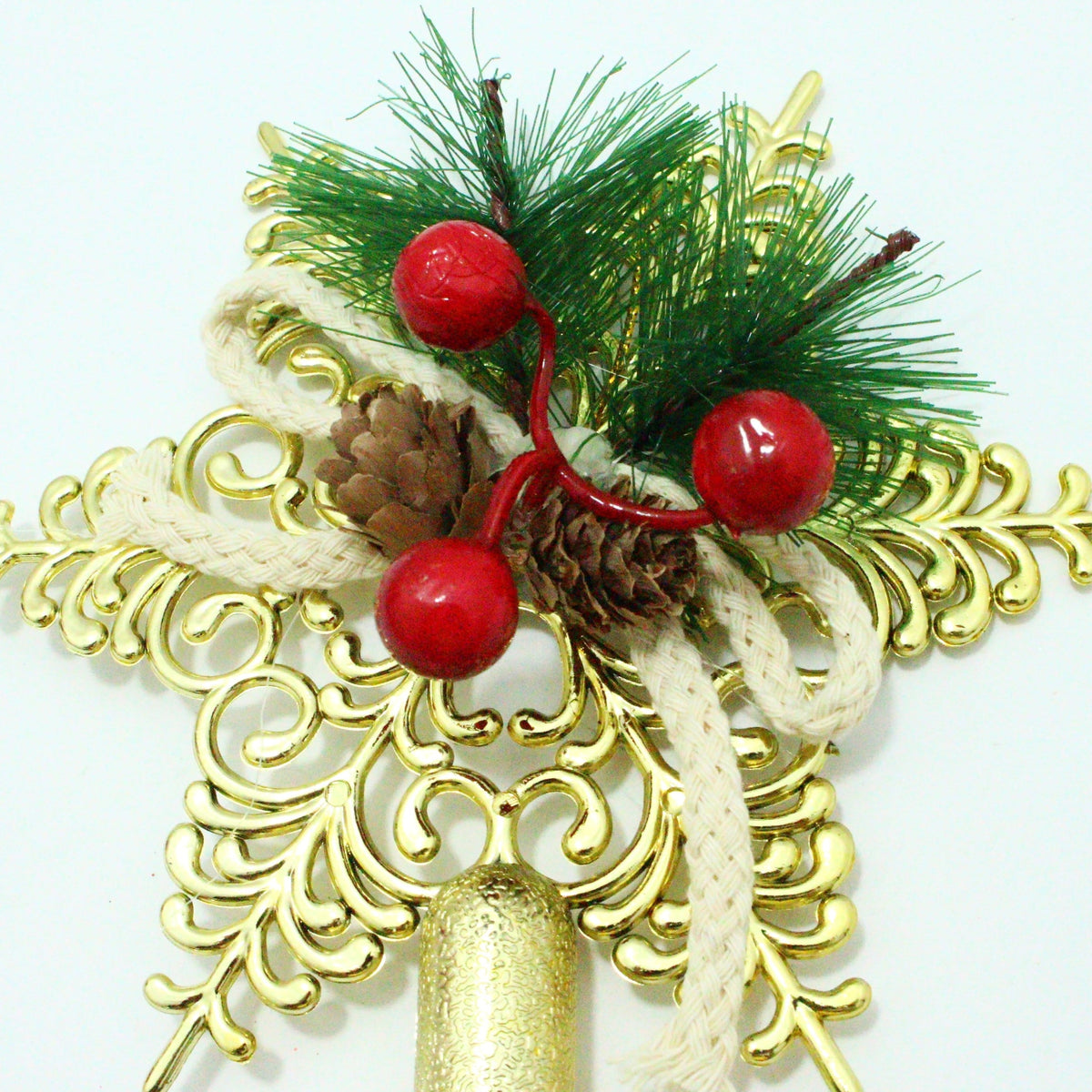 Punta de arbol navideño con pin