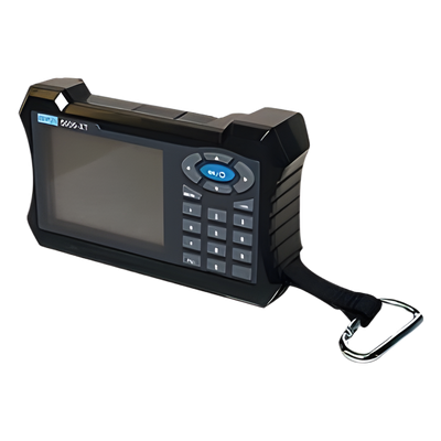 Medidor Digital de Potencia Portátil (DPM), provee lecturas de Potencia Pico / Promedio Verdadera y VSWR, Compatible con