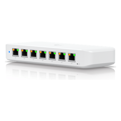 UniFi Switch USW ULTRA con funciones capa 2 / 8 puertos PoE+ / 1 puerto de entrada PoE++ (No incluye Adaptador de CA/CC)