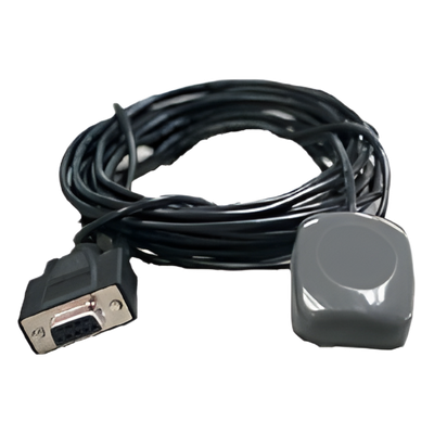 Combinación de Antena GPS y Receptor en un Sólo Componente, Incluyendo Cable y Conector RS-232 por Medio del Cual Propor