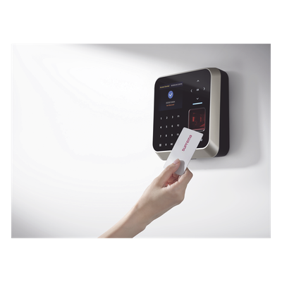 Lector de Huella con Inteligencia Artificial / Multiformato en Tarjetas / Uso para Control de acceso Tiempo y Asistencia